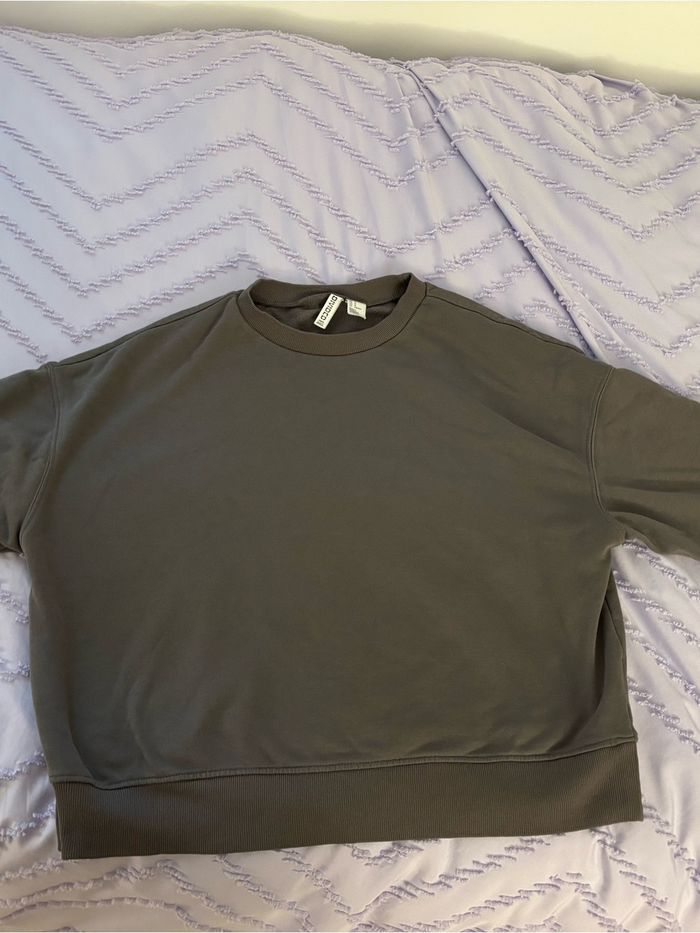 H&M Women’s Crewneck Sweater in Charcoal Gray